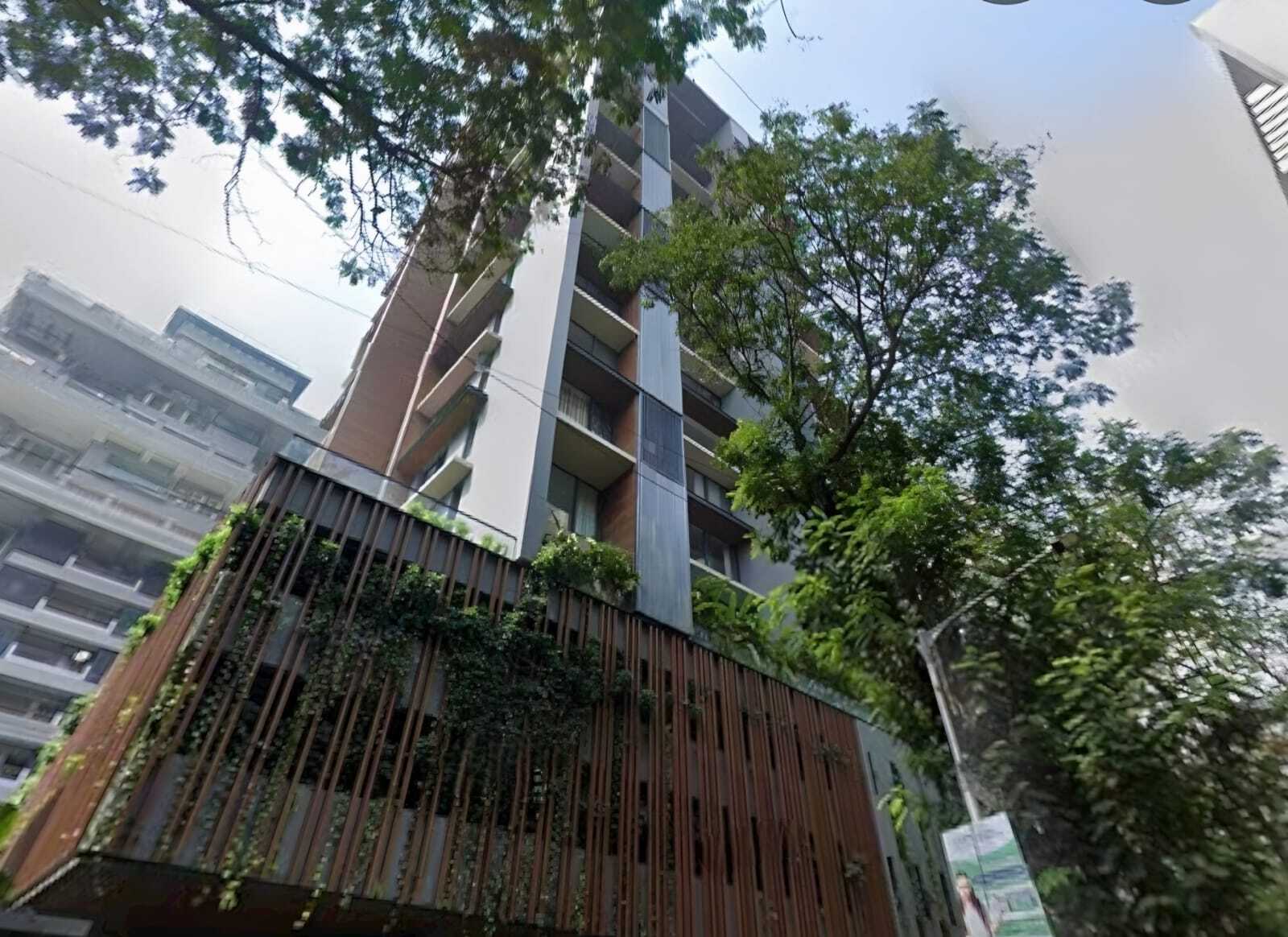 Maple Shade. Bandra West.