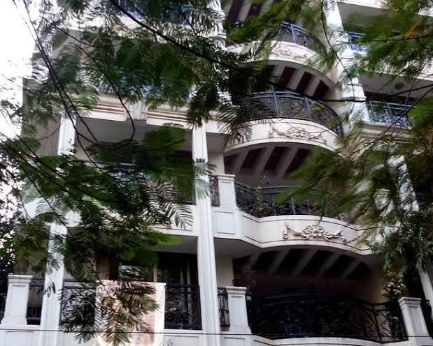 Ekta Heritage, Khar West.