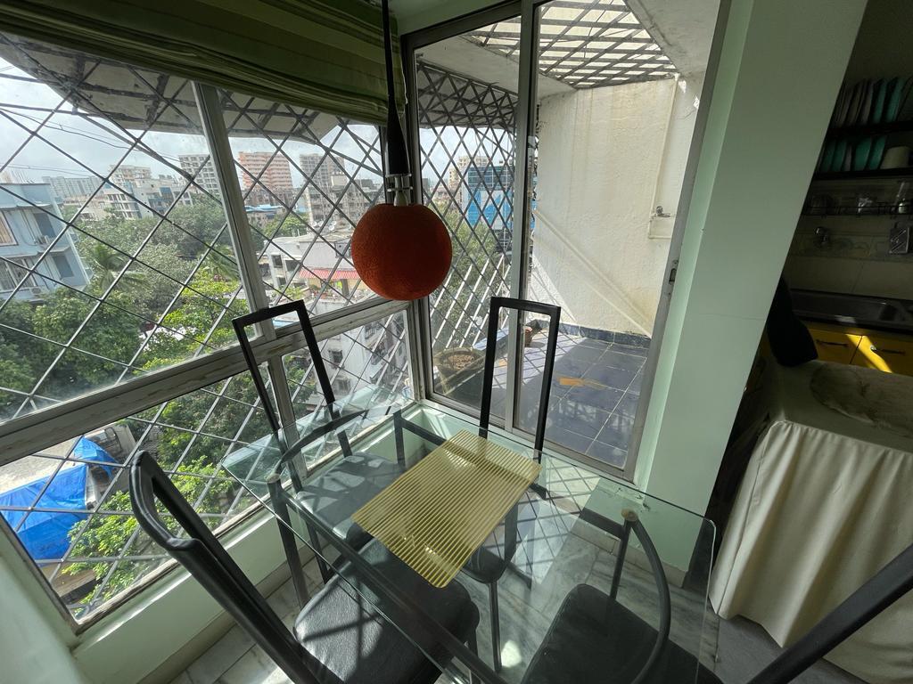 Vakola 2 bhk For Sale 1.65 Cr