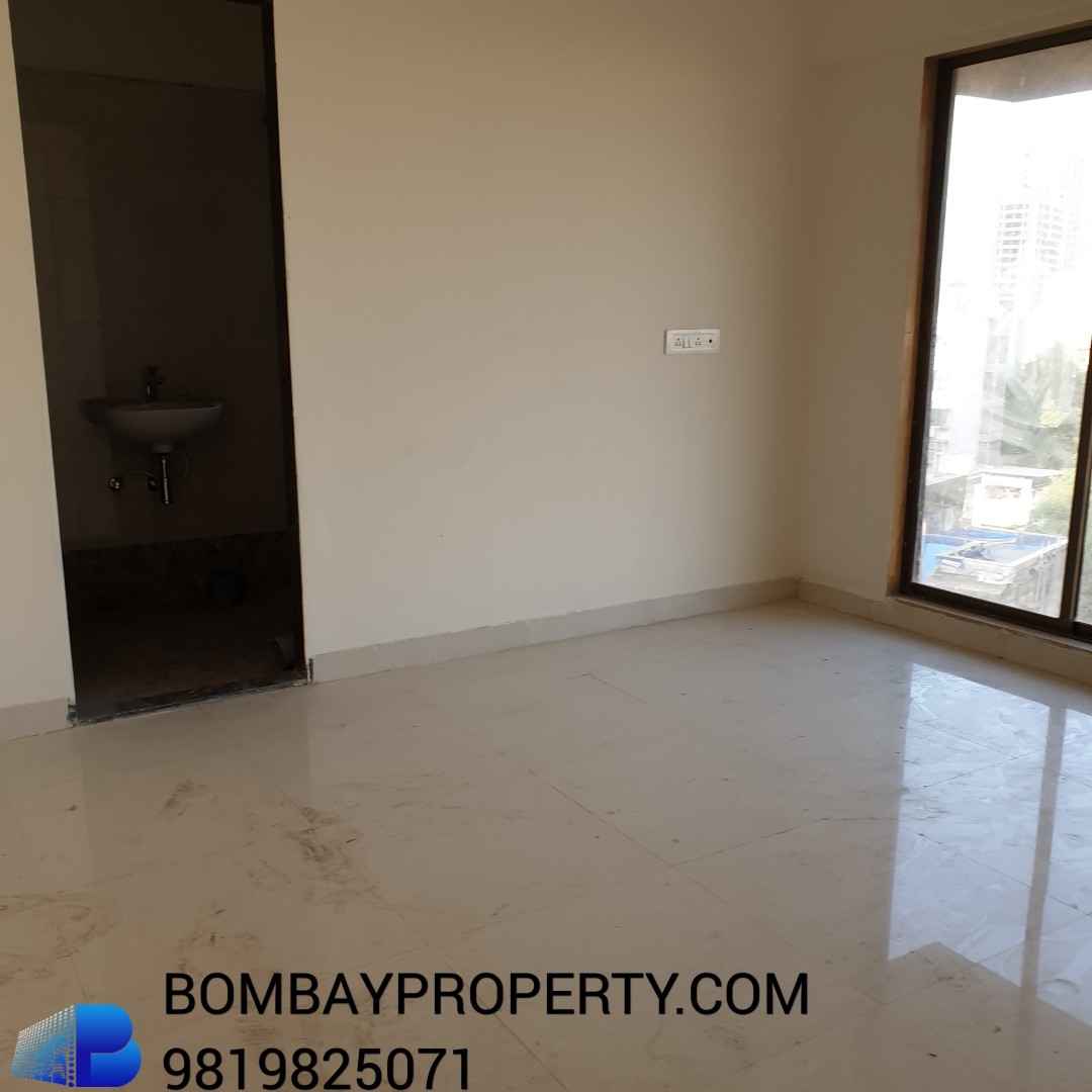 2 bhk Distress Price flat for Sale in Malad West Evershine Nagar New