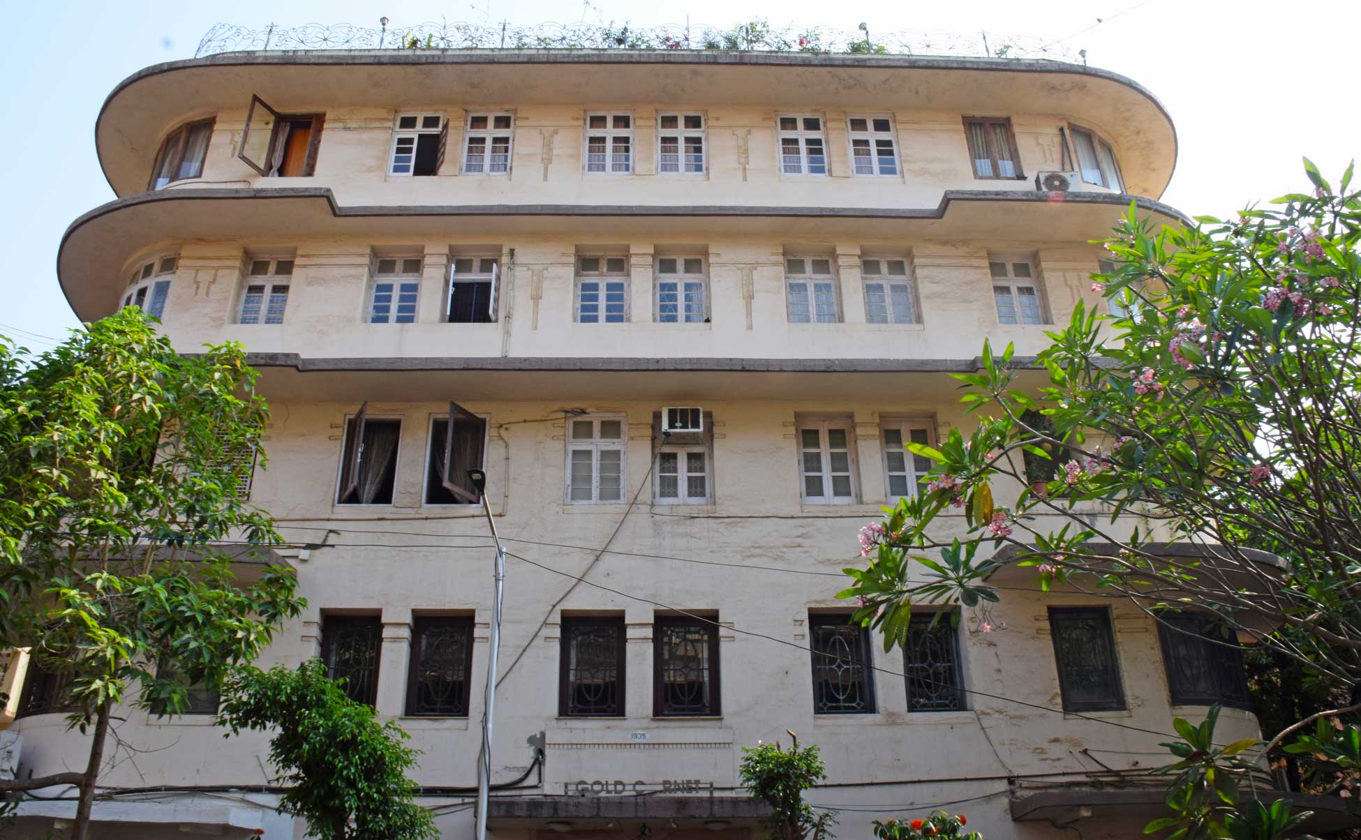 5 BHK Apartment For Rent At Navroji Gamadia Road, Breach Candy. for