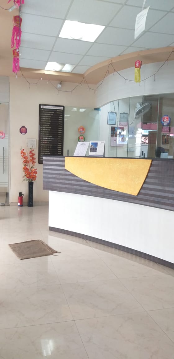 1634 Sq.ft. Commercial Showroom For Rent At Shimpoli Road, Borivali